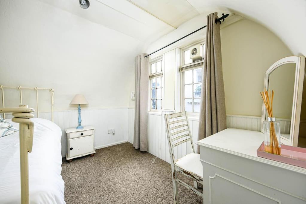 Unique 1 Bedroom Apartment-Bath Dış mekan fotoğraf